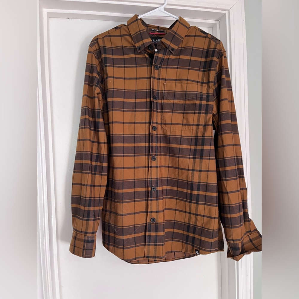 Duluth Trading Co Brown and Black Plaid Button-Down Shirt
